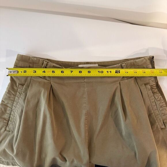Anthropologie | Kelyn Pleated City Short | Size 12 | Olive - Picture 11 of 13